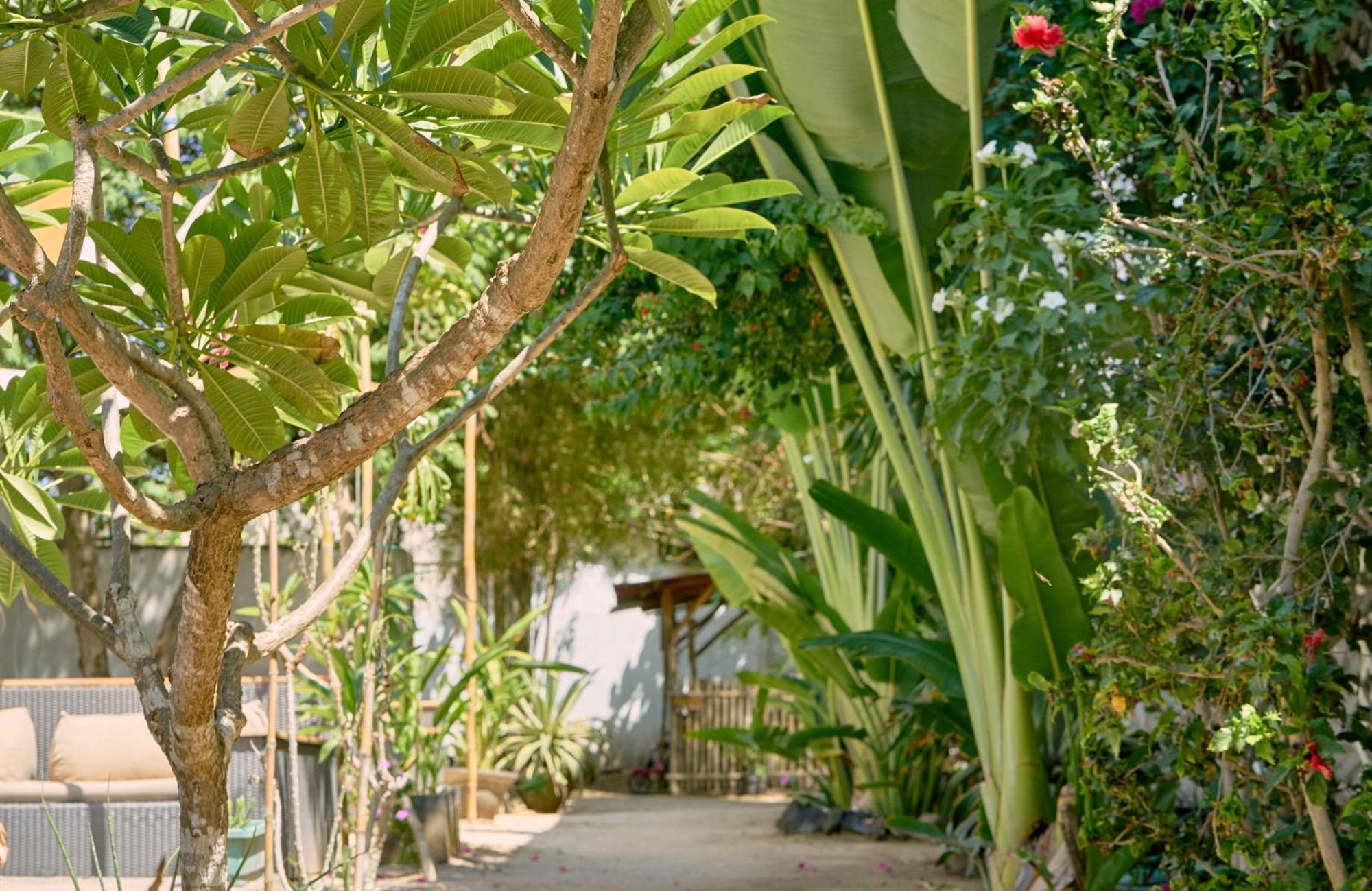 ISLA INDAH RETREAT boutique hotel Nusa Lembongan Extérieur photo